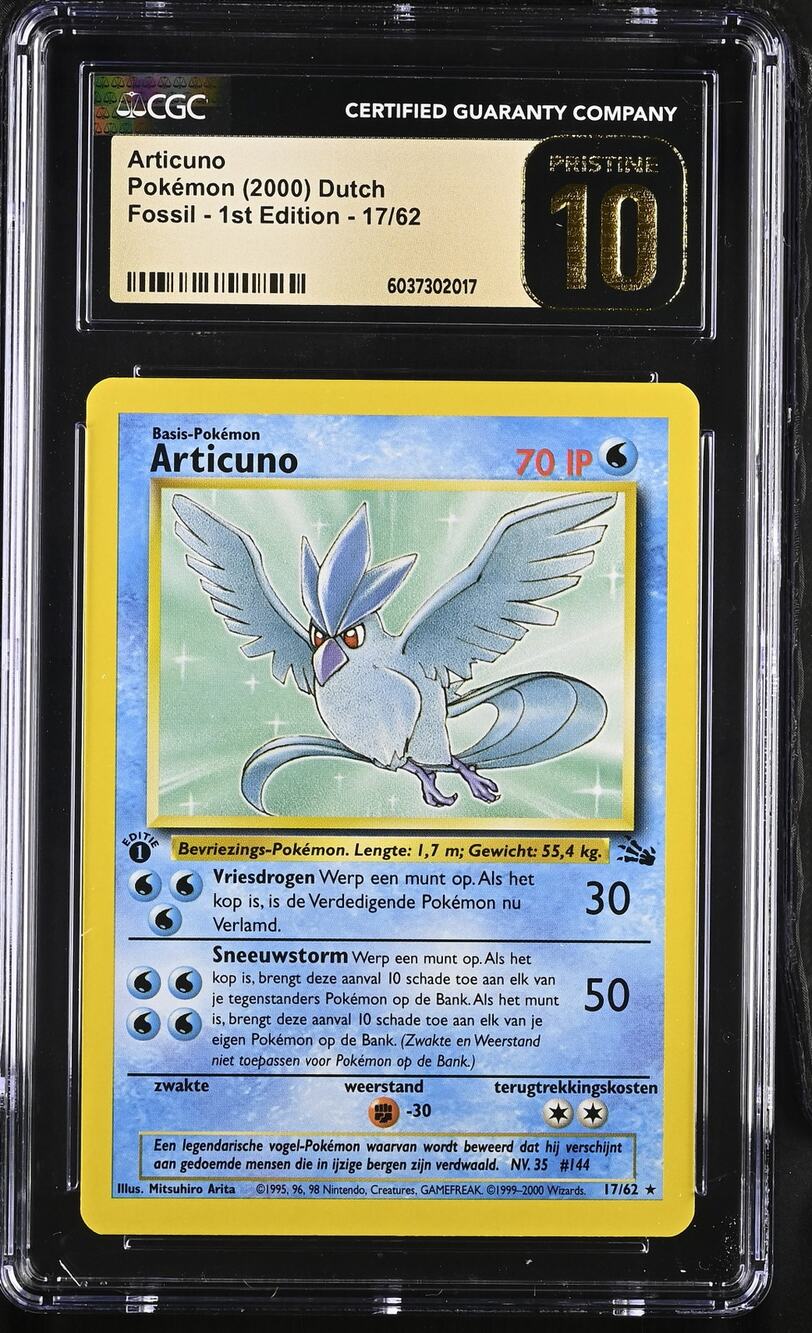 CGC 10 PRISTINE Articuno 1st Edition 17/62 Pokémon 2000 Dutch Fossil (PSA/BGS)